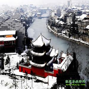 單獨成團P線:(民俗風情之旅)張家界、芙蓉鎮、德夯大峽谷、乾州城、鳳凰五日游